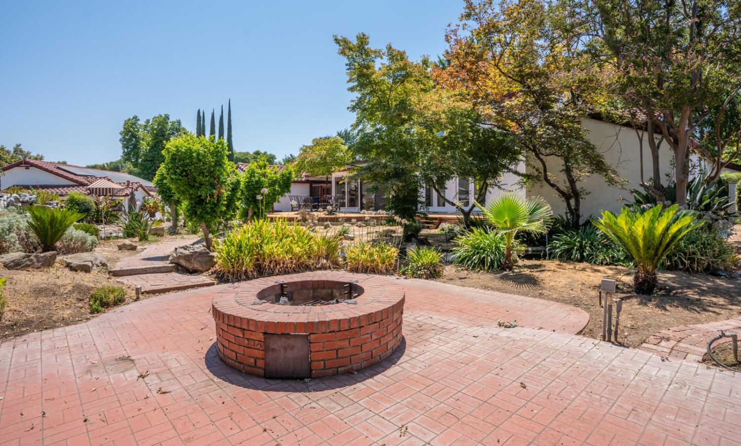 375 W North Bear Creek Drive