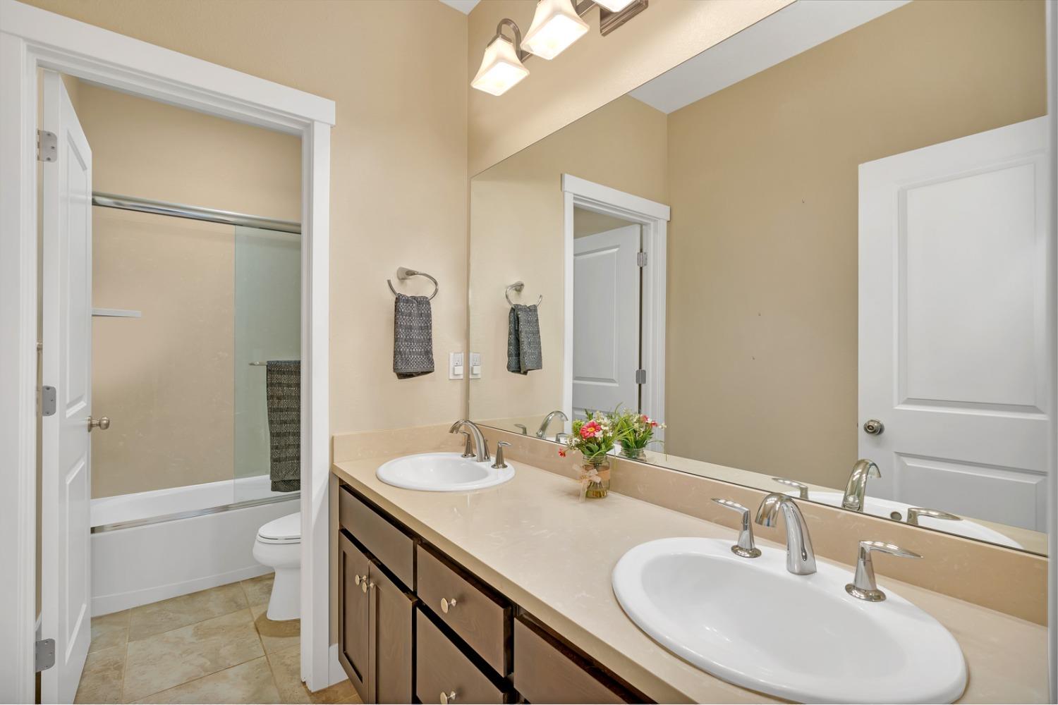 1812 Chert Court