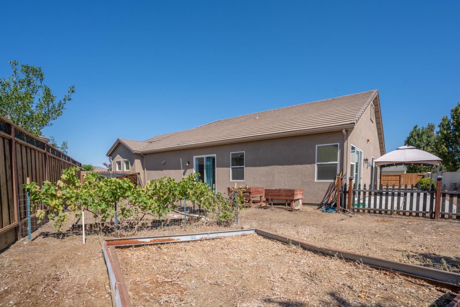 1812 Chert Court