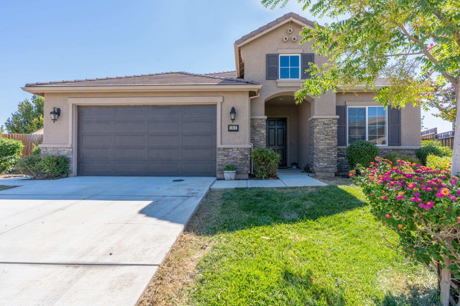 1812 Chert Court