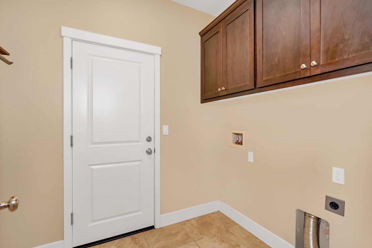 1812 Chert Court