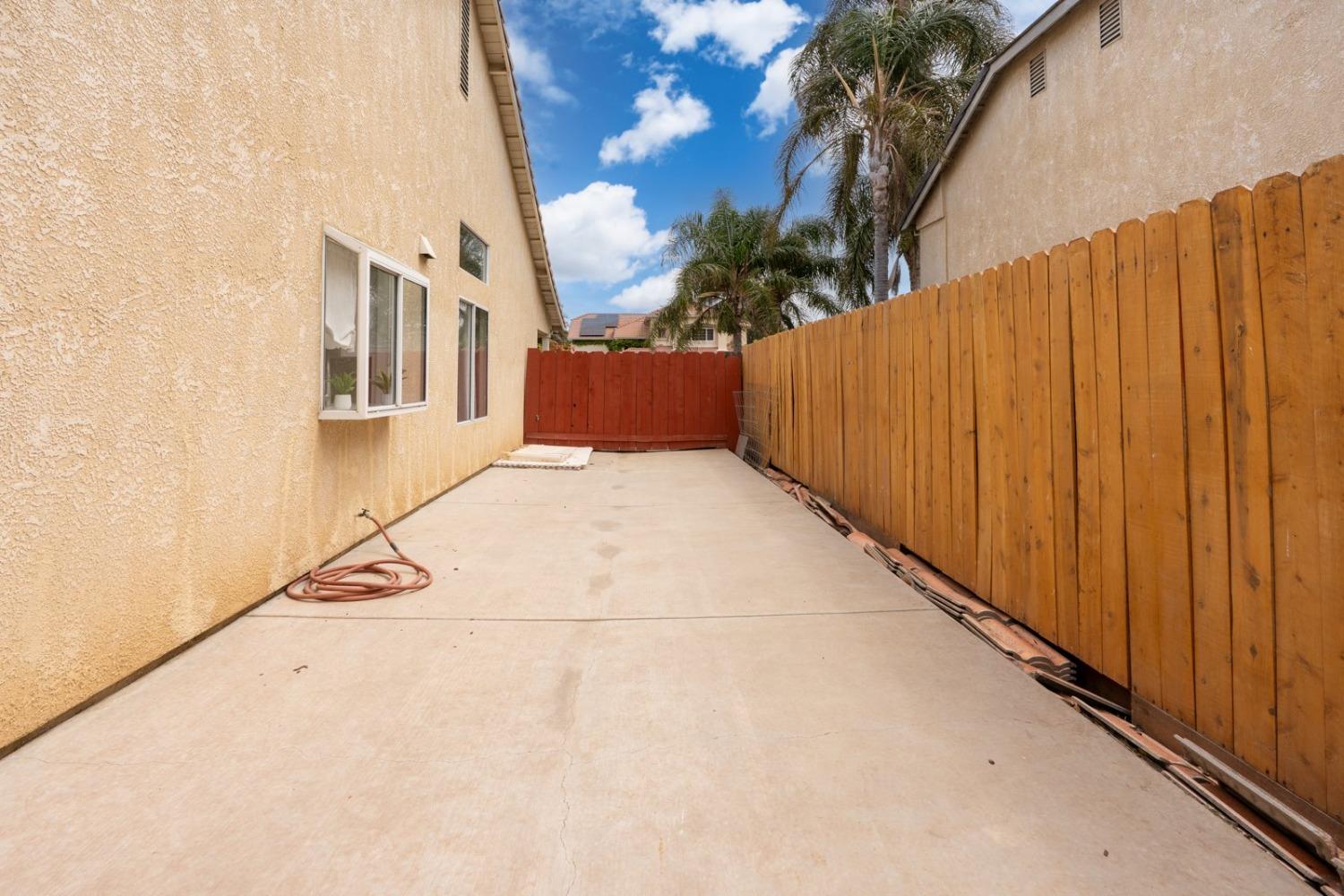 2083 Hastings Drive