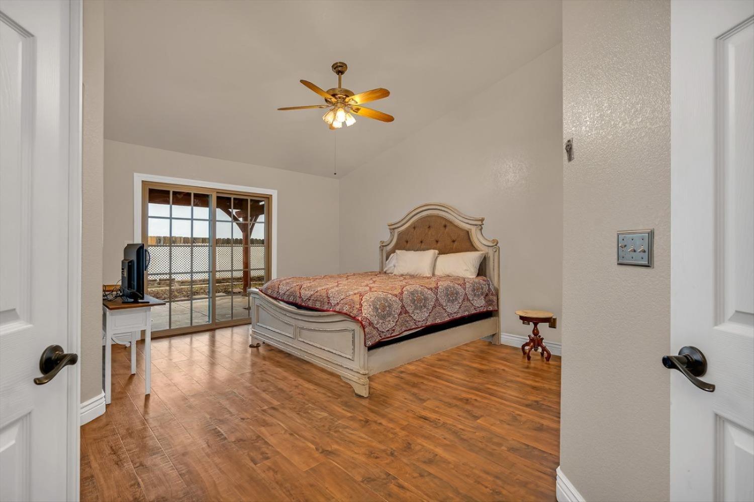 2083 Hastings Drive