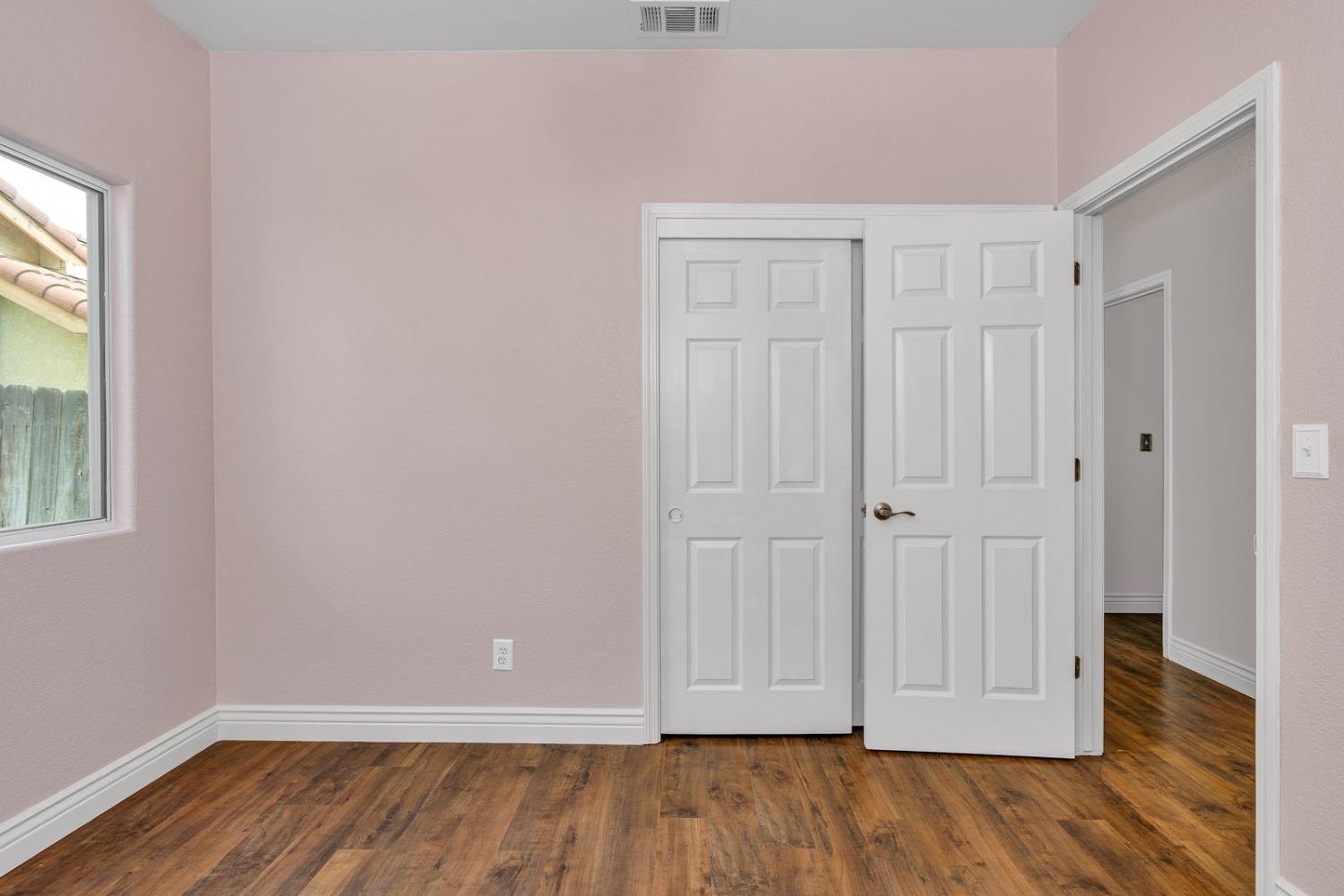 2083 Hastings Drive