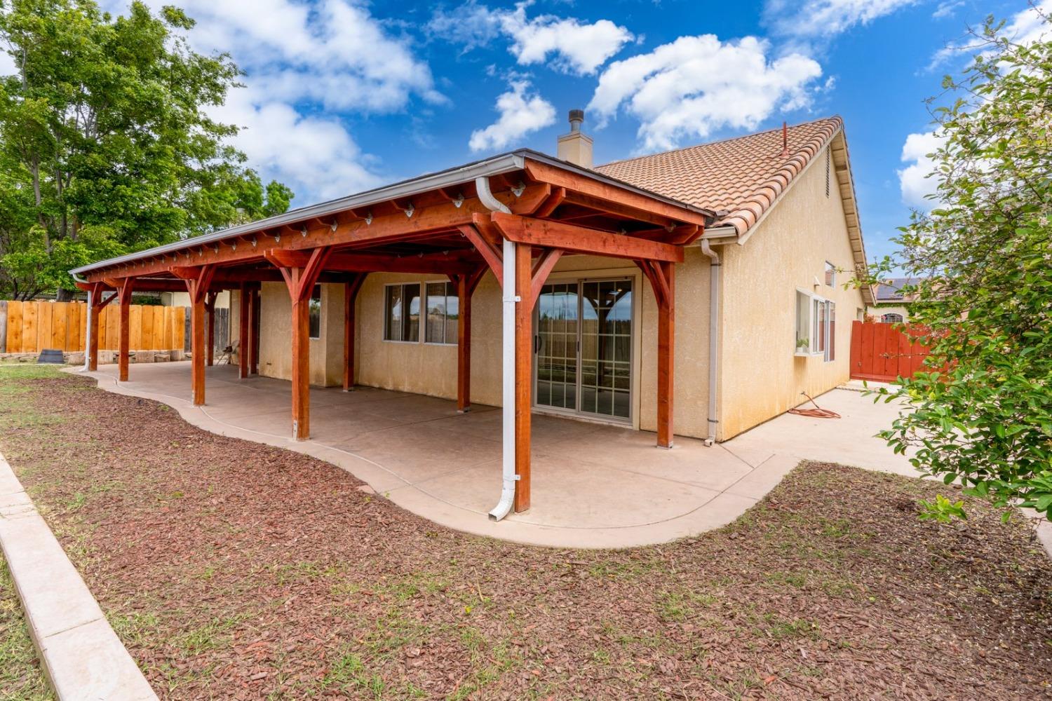2083 Hastings Drive