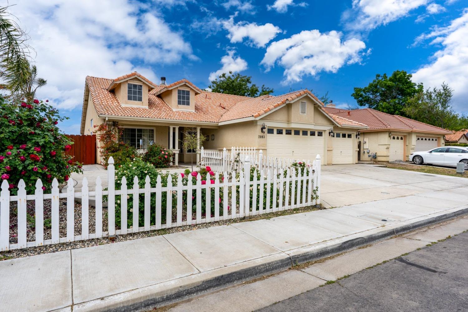 2083 Hastings Drive