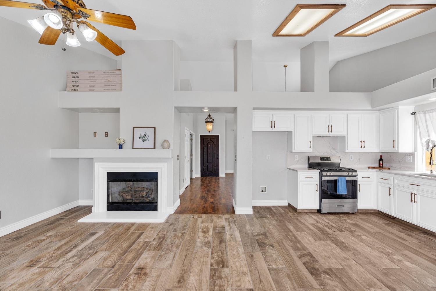 2083 Hastings Drive