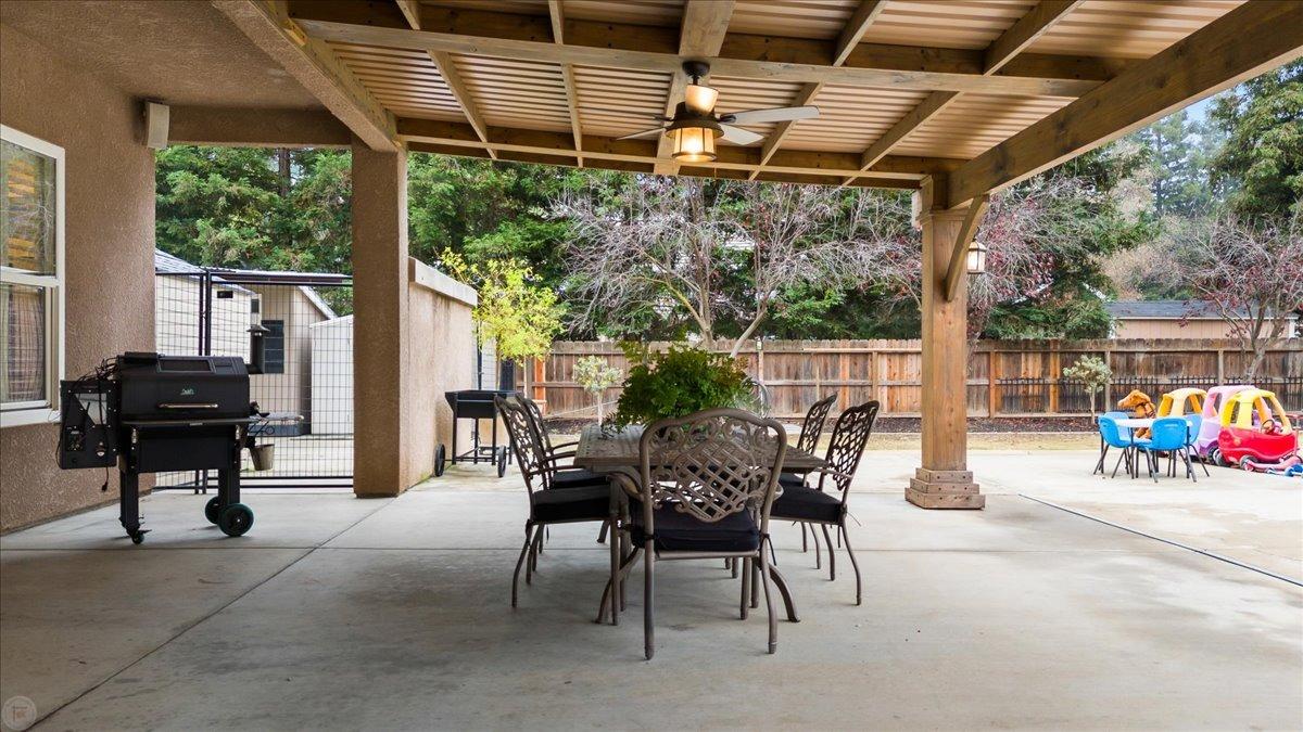 5220 Queen Elizabeth Drive