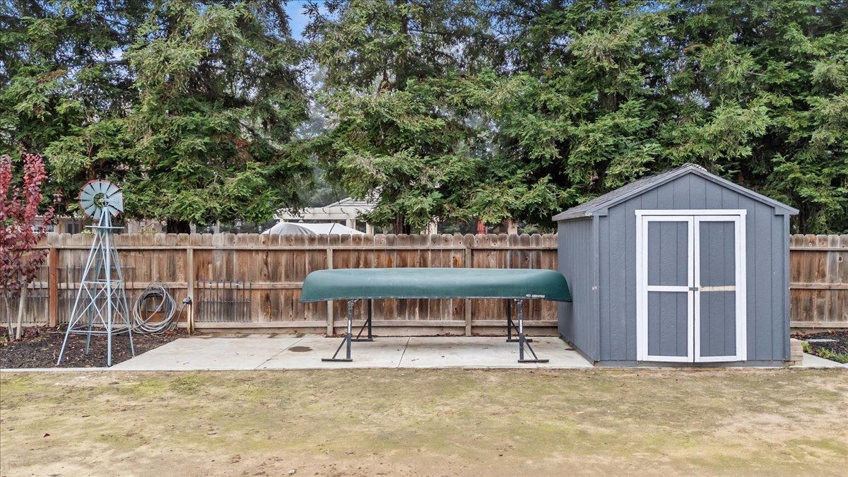 5220 Queen Elizabeth Drive