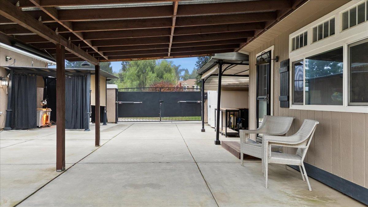 5220 Queen Elizabeth Drive