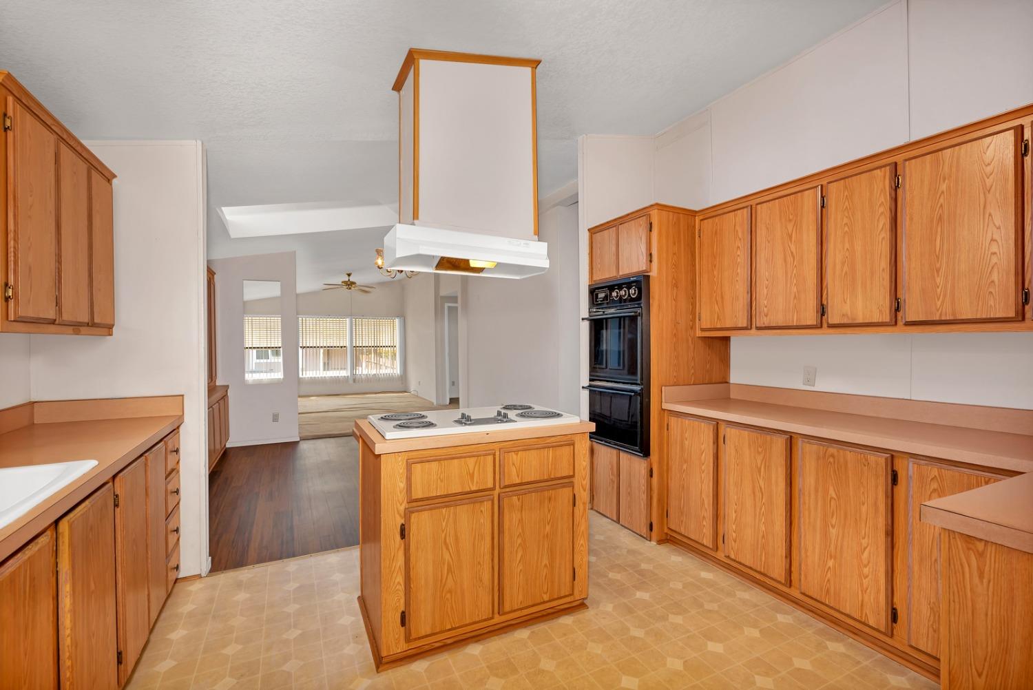 19667 American Avenue 72