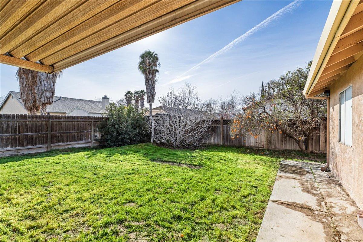 760 Meadowlark Avenue