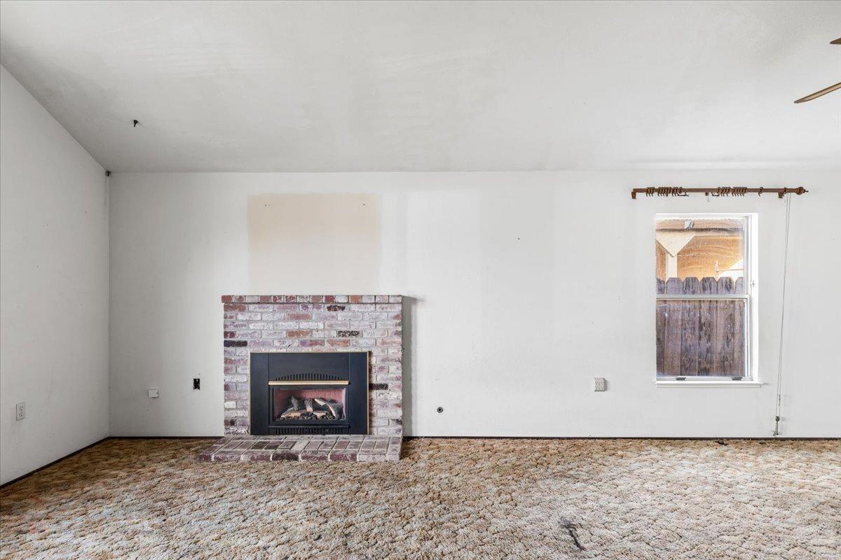 760 Meadowlark Avenue