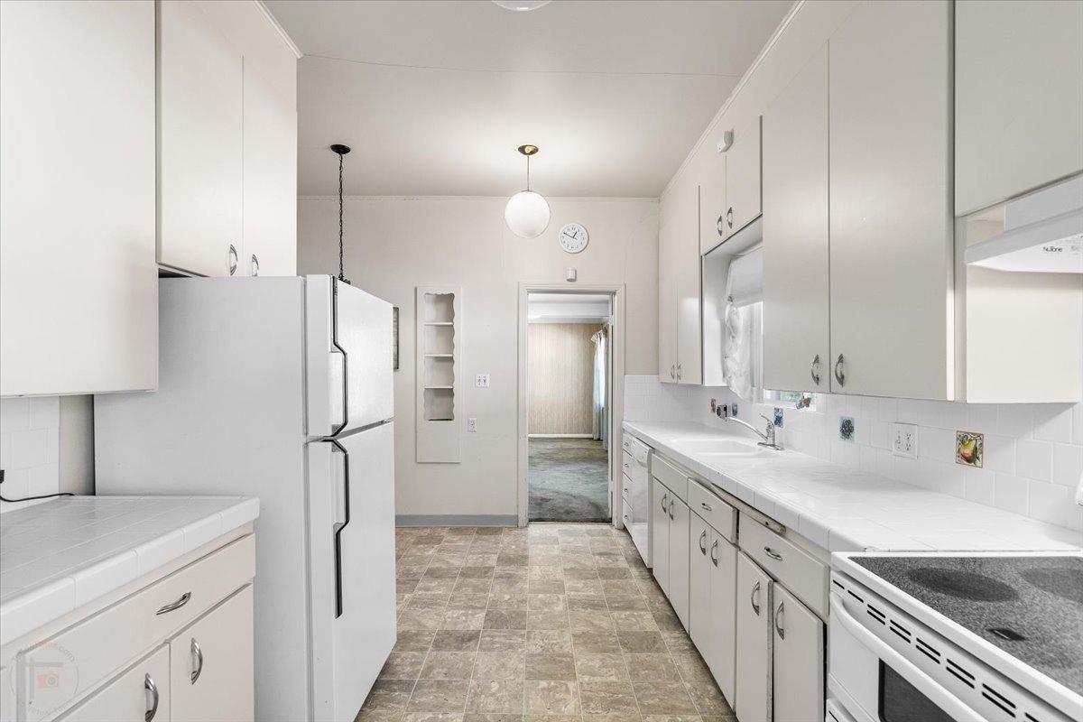 124 W K Street