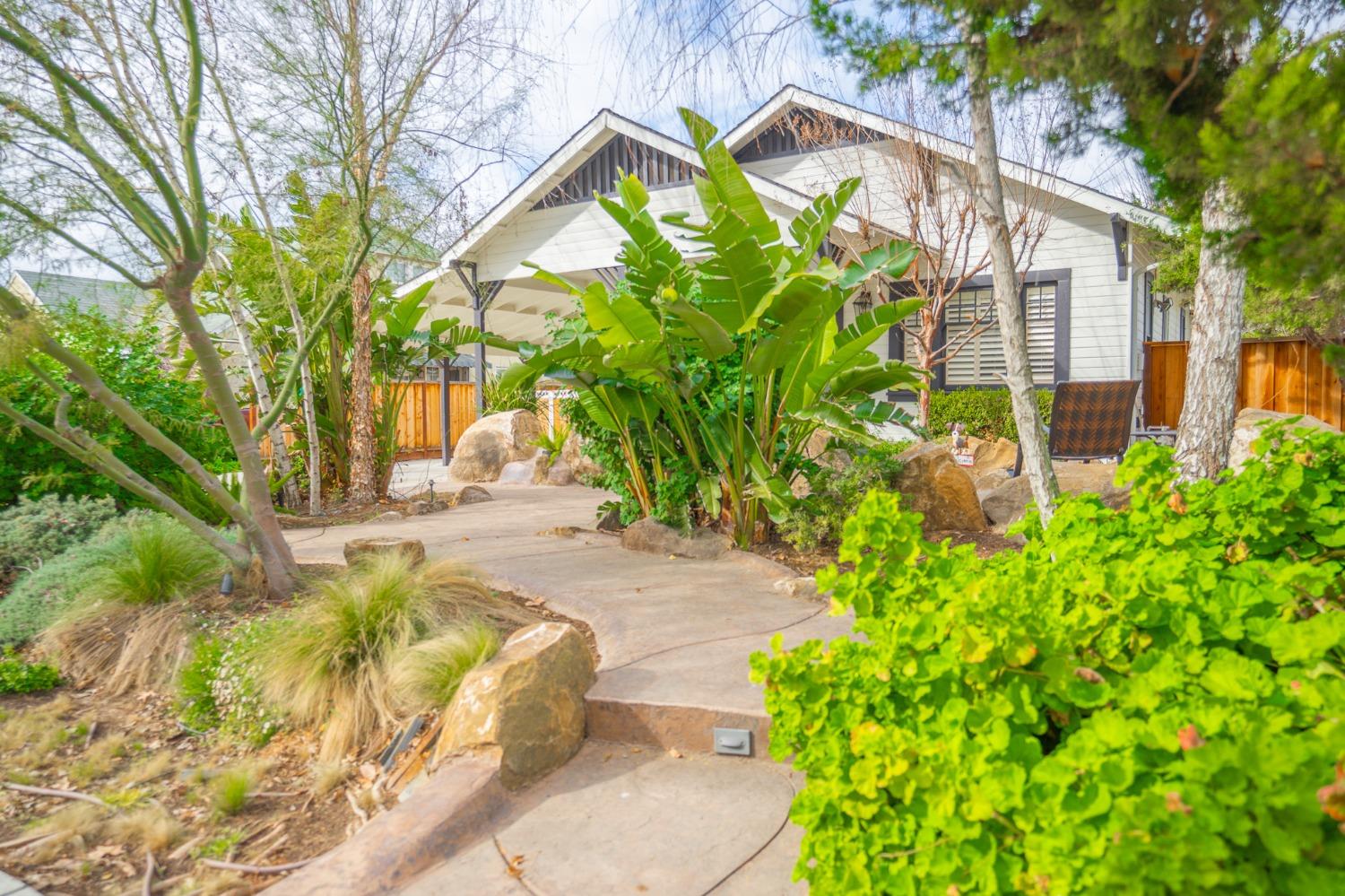 542 Adams Avenue