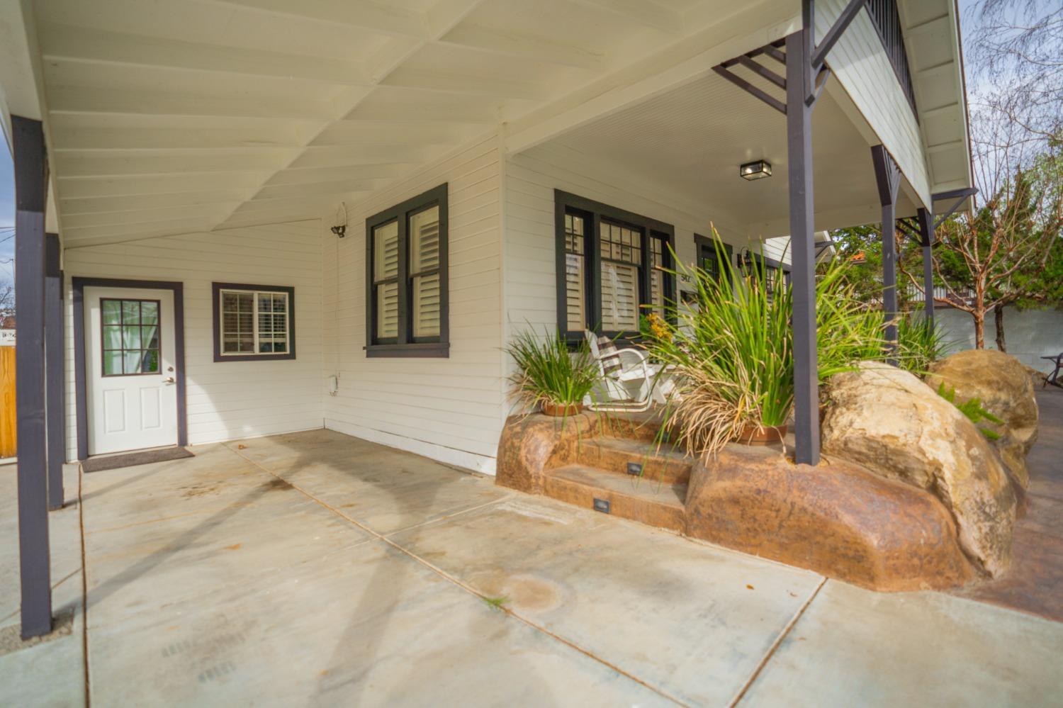 542 Adams Avenue