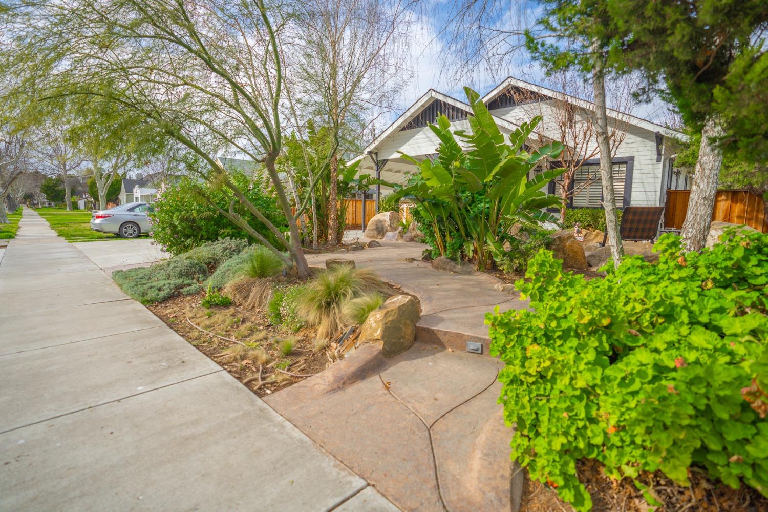 542 Adams Avenue