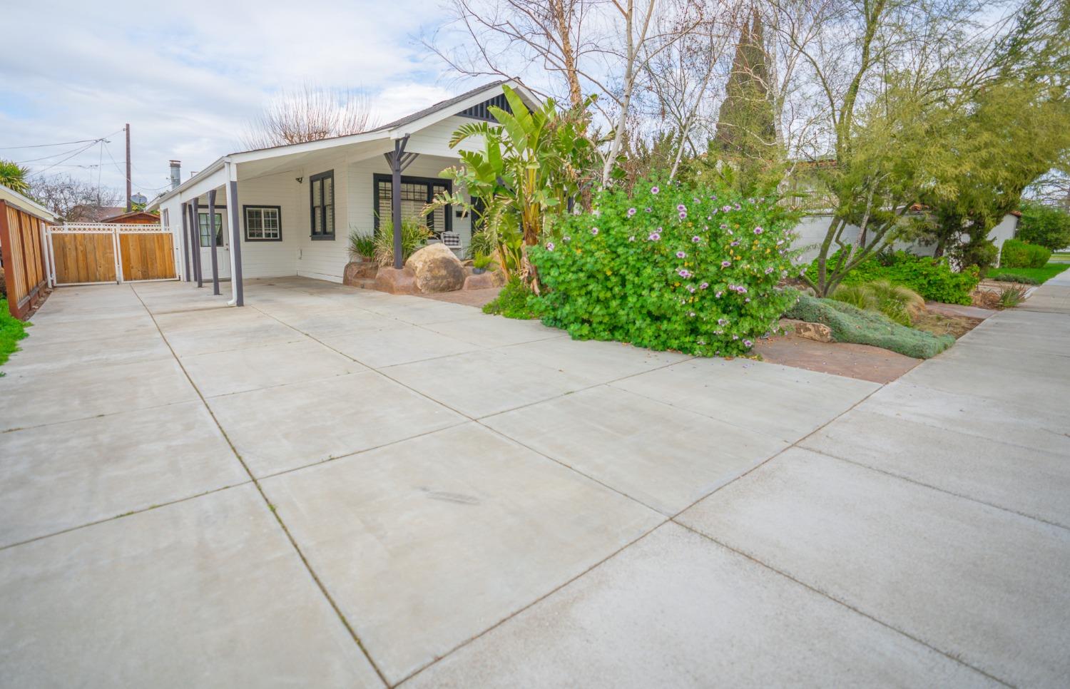 542 Adams Avenue