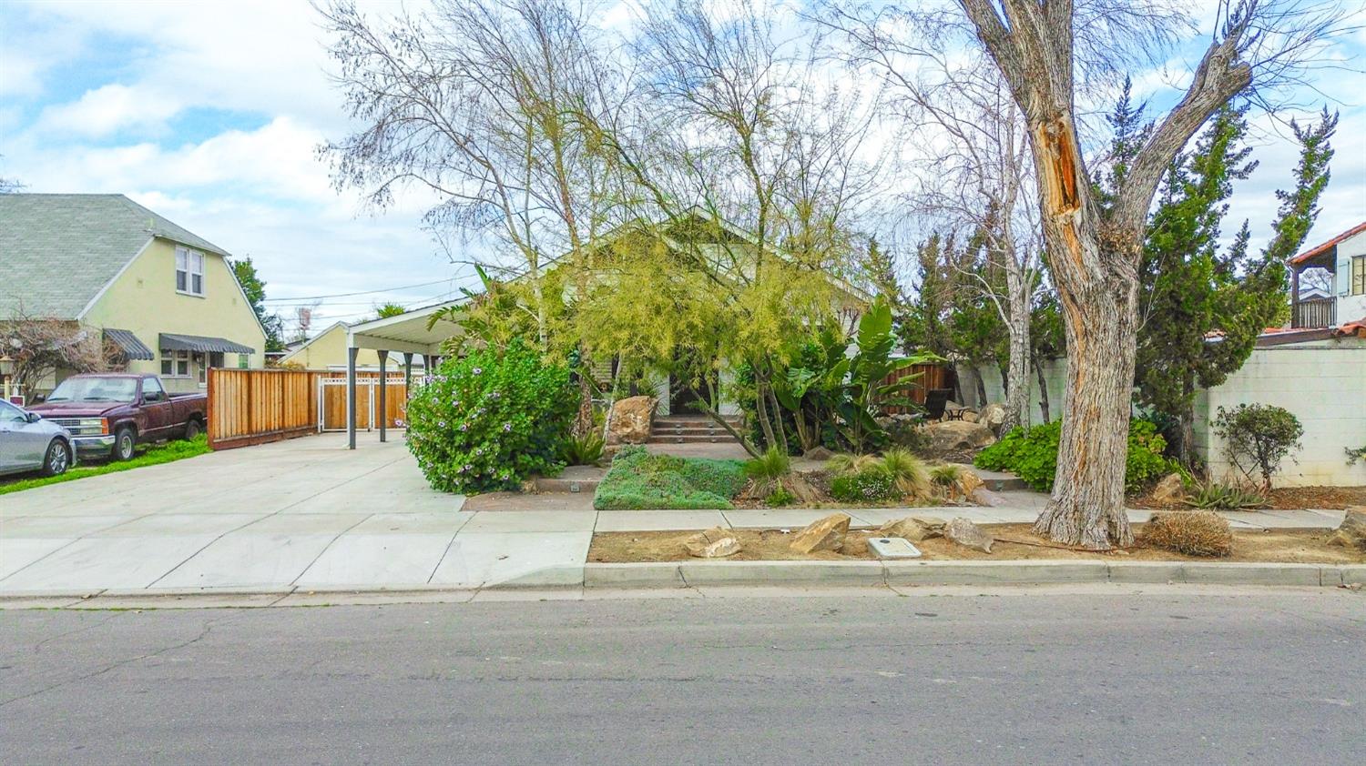 542 Adams Avenue