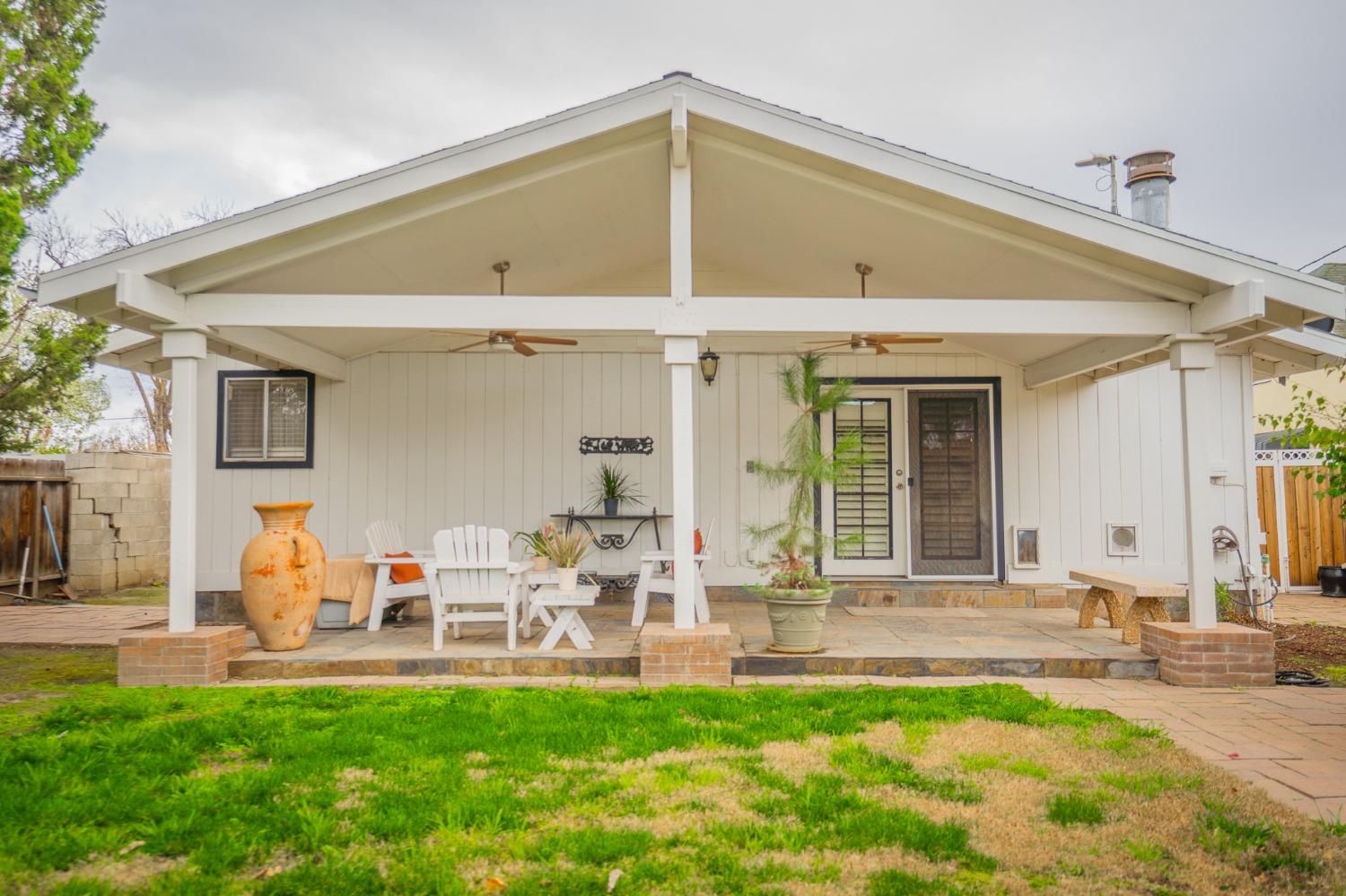 542 Adams Avenue