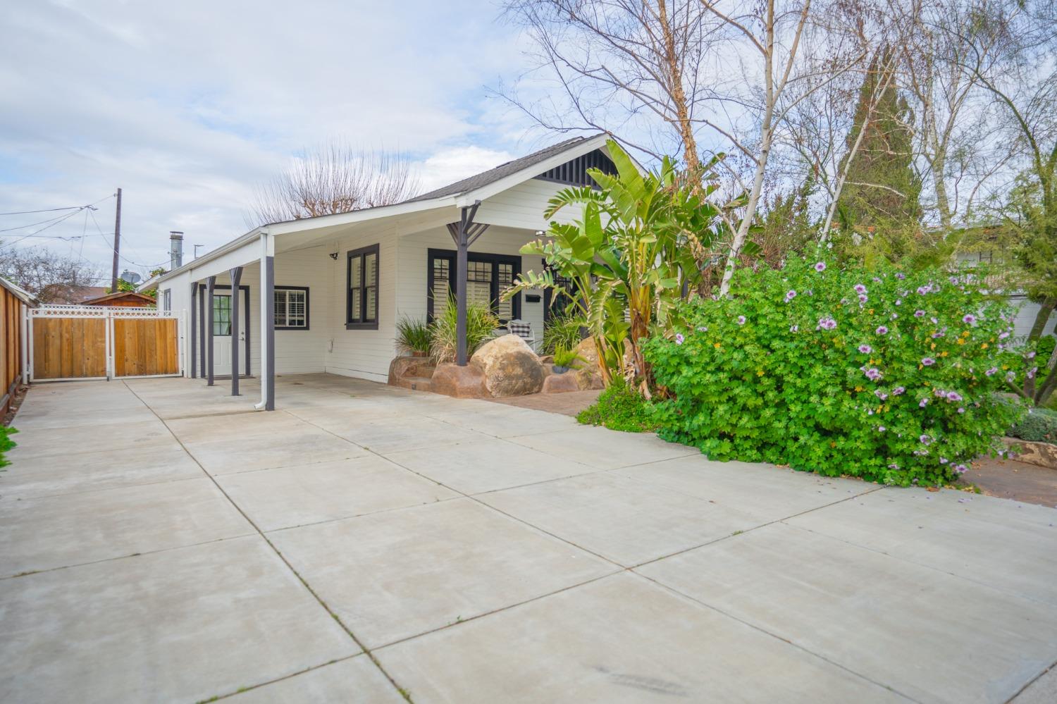 542 Adams Avenue