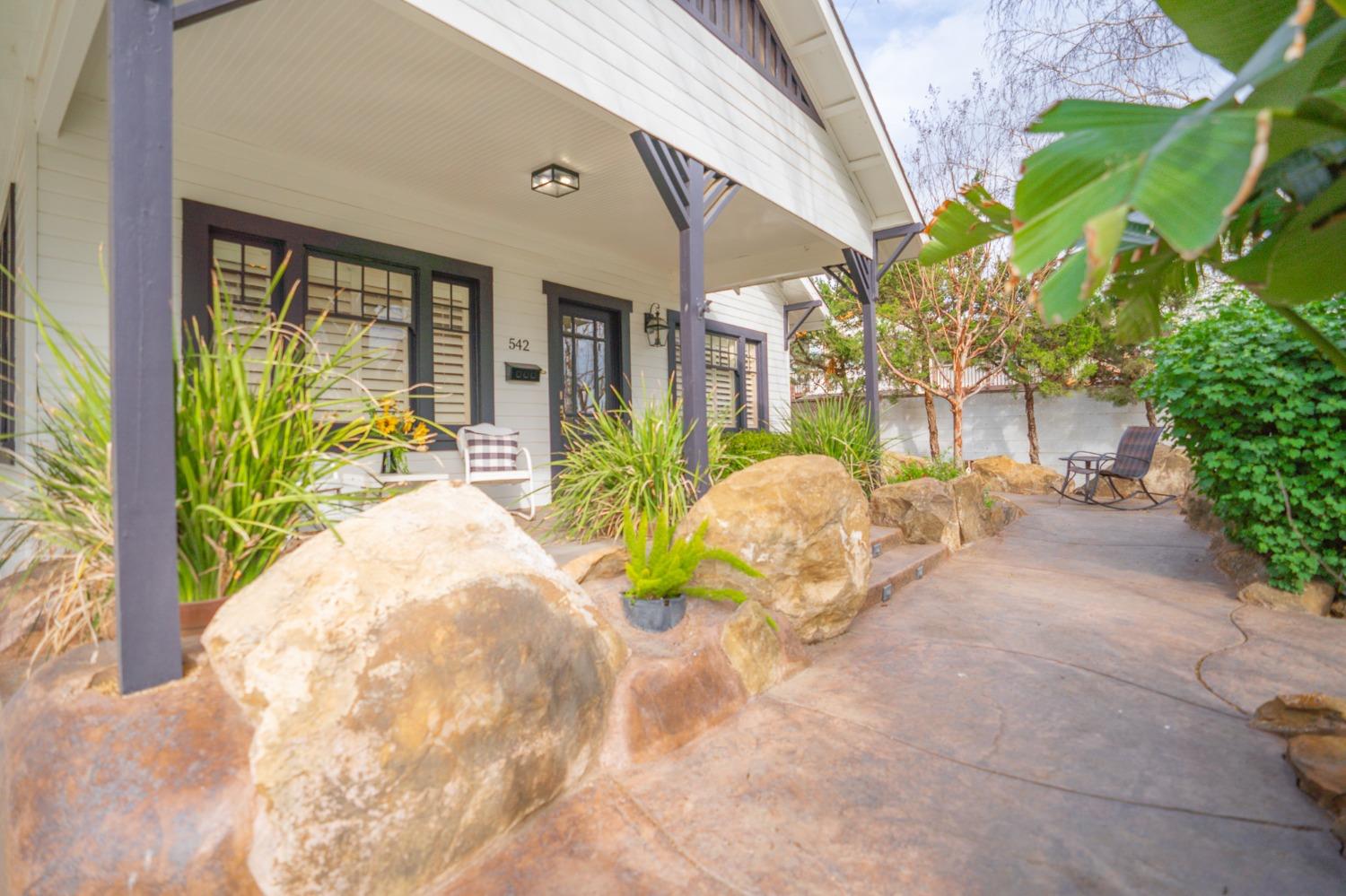 542 Adams Avenue