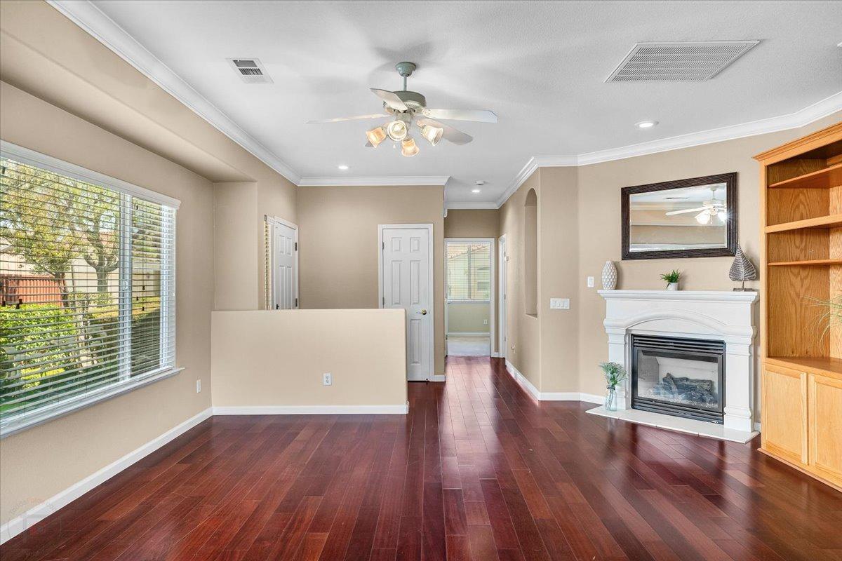 809 El Tesoro Lane
