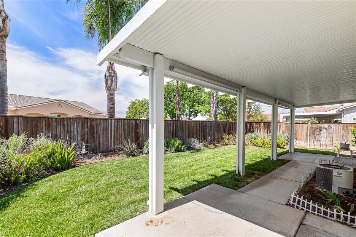 809 El Tesoro Lane