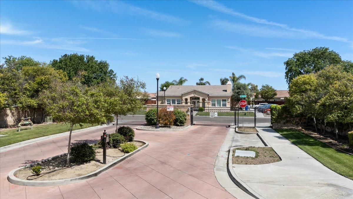 809 El Tesoro Lane