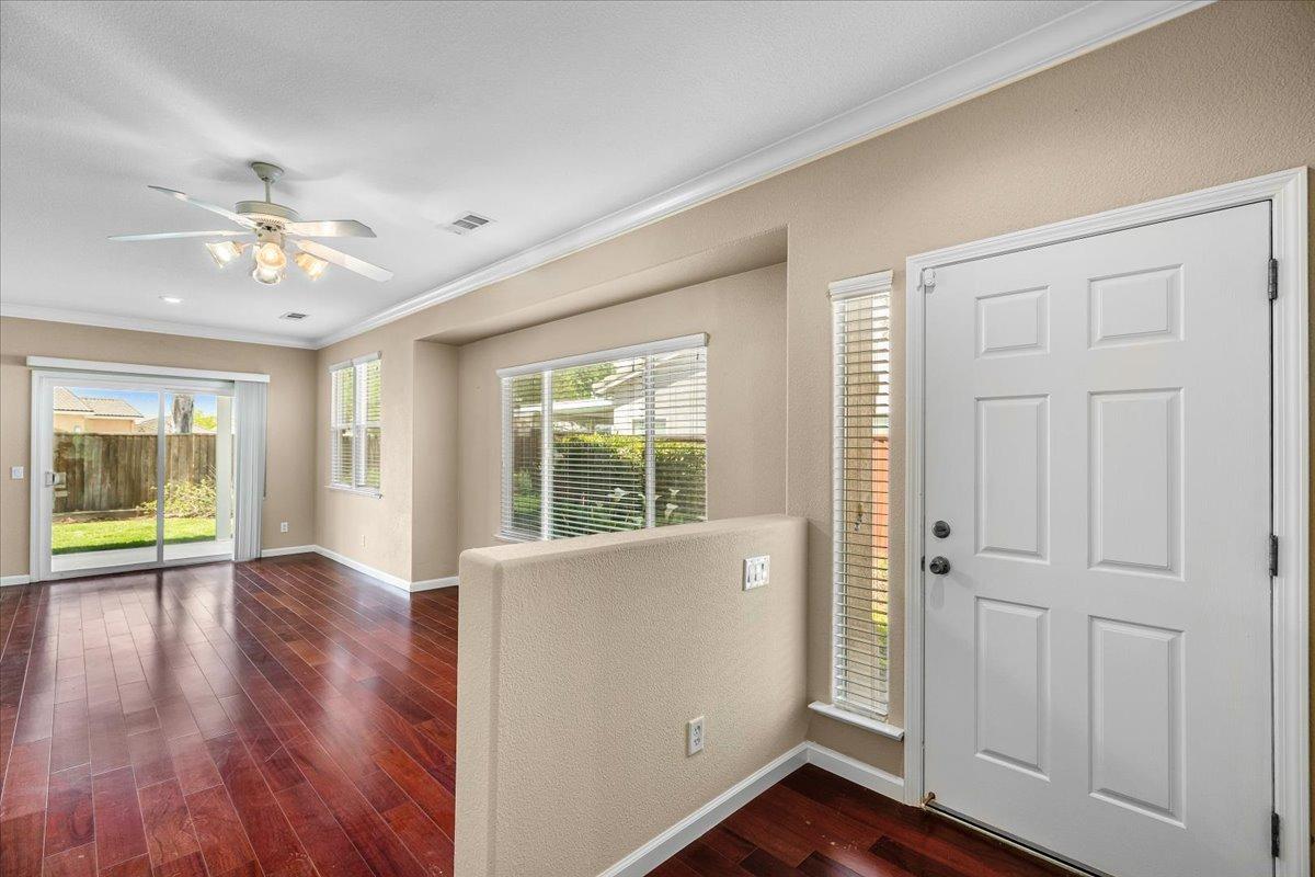809 El Tesoro Lane