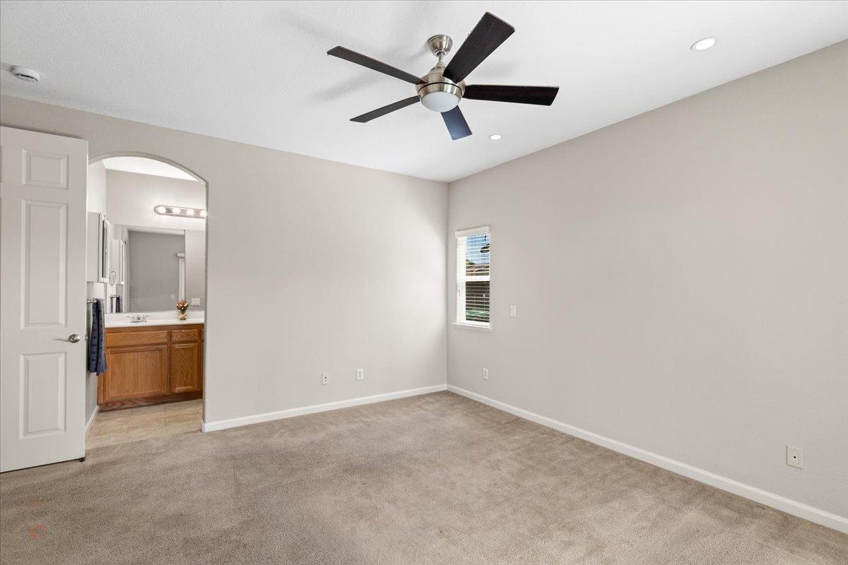 809 El Tesoro Lane