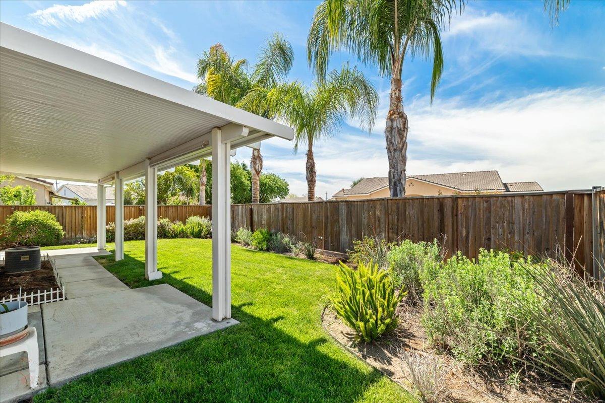 809 El Tesoro Lane