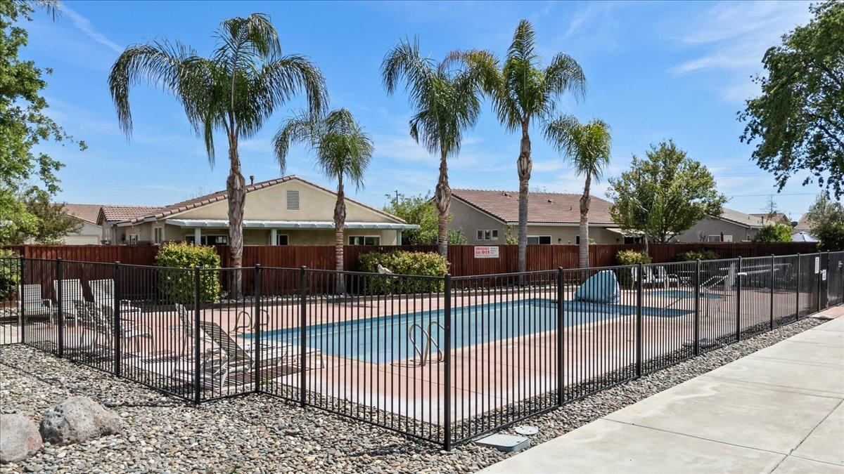809 El Tesoro Lane