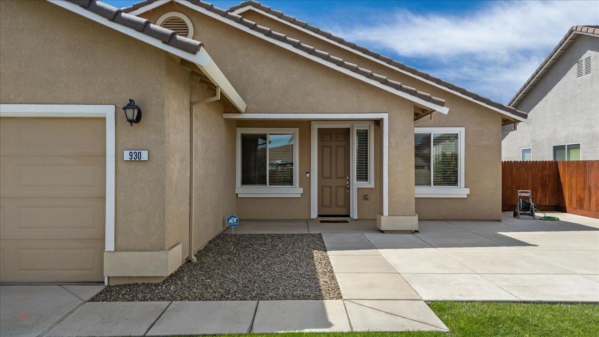 930 Travertine Way