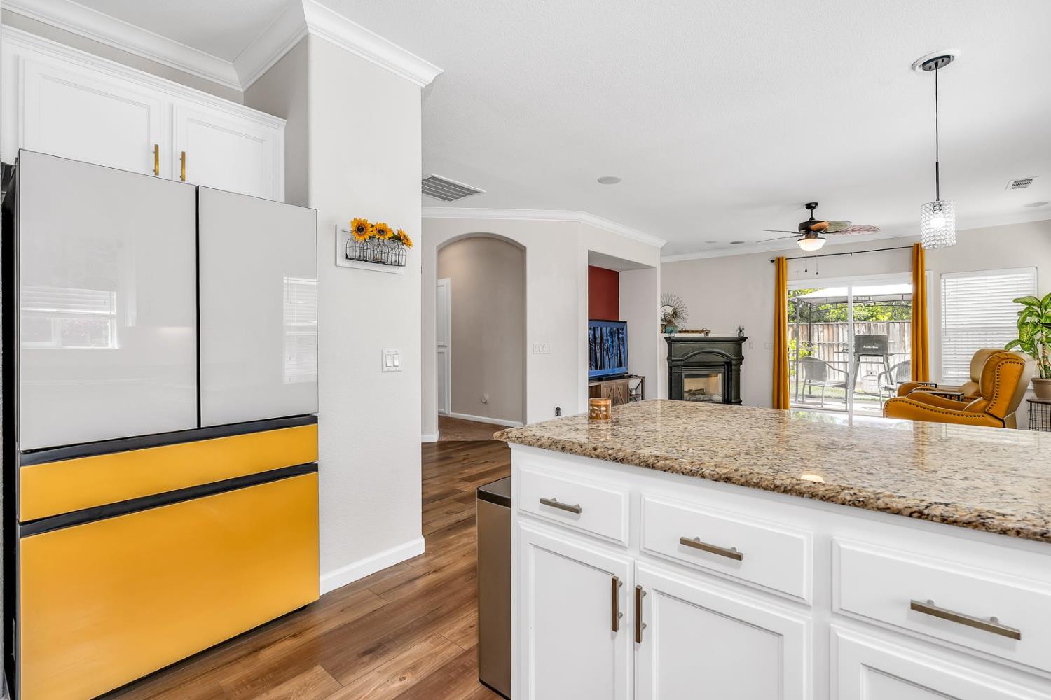 3008 La Vina Circle