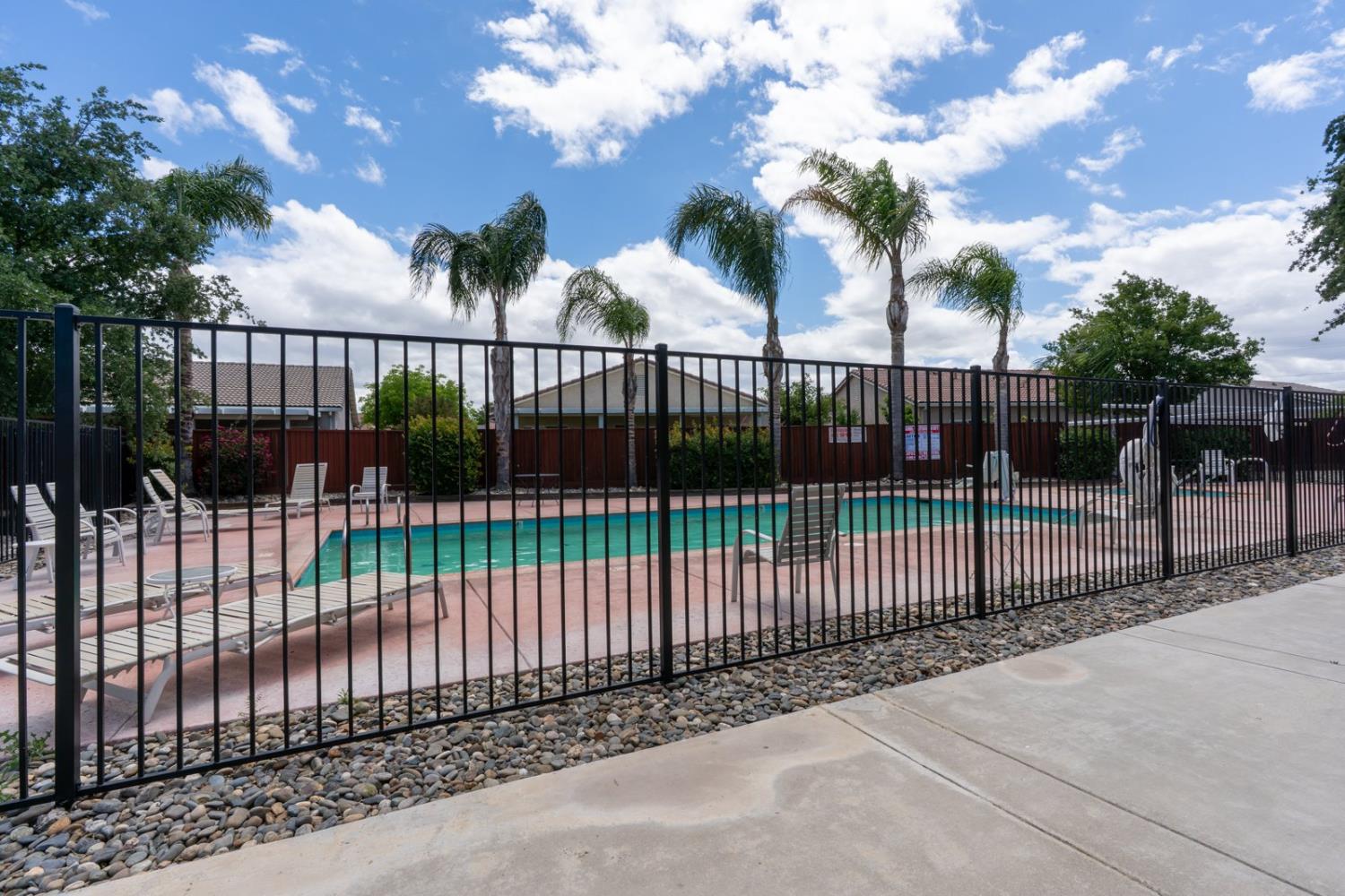 3008 La Vina Circle