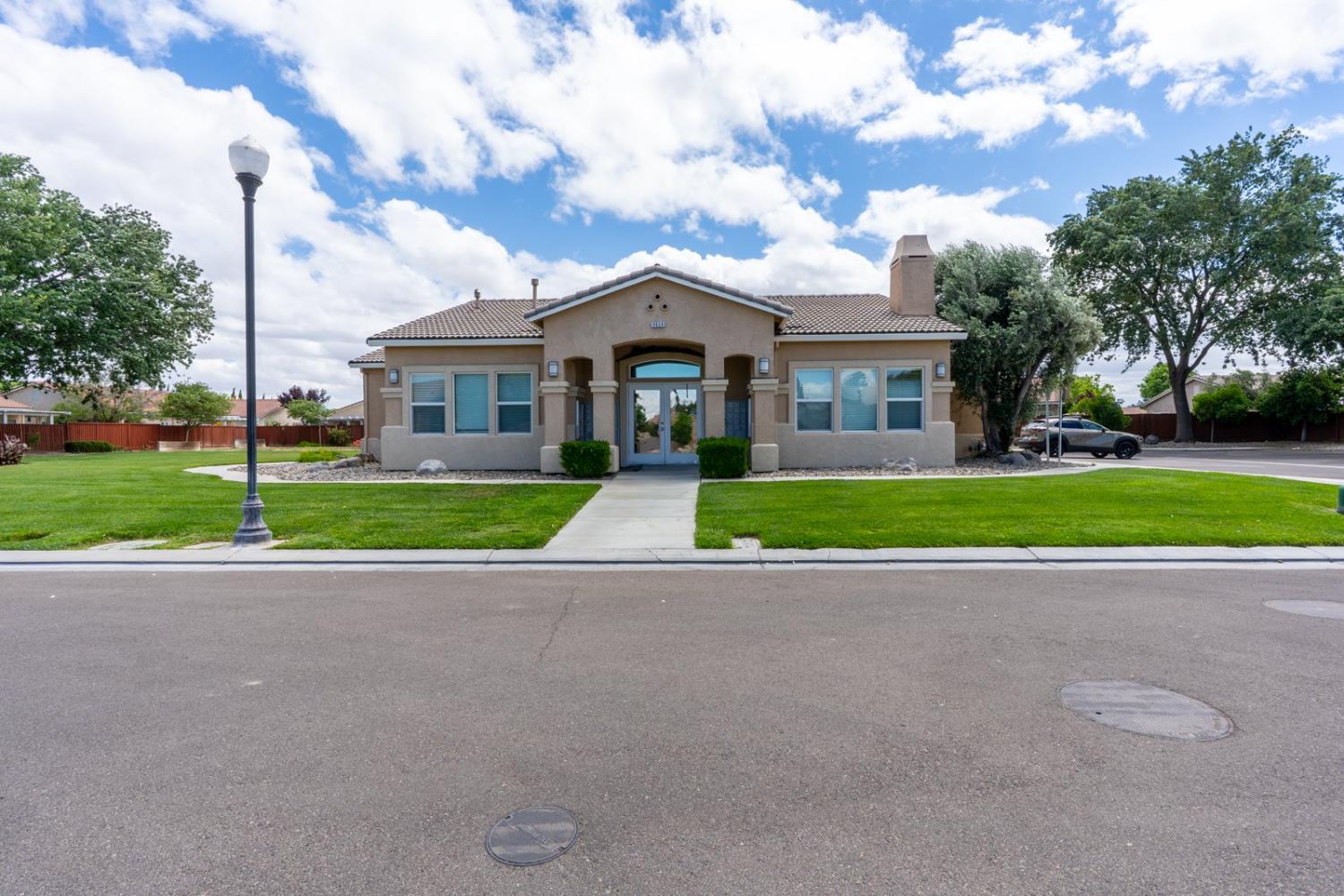 3008 La Vina Circle