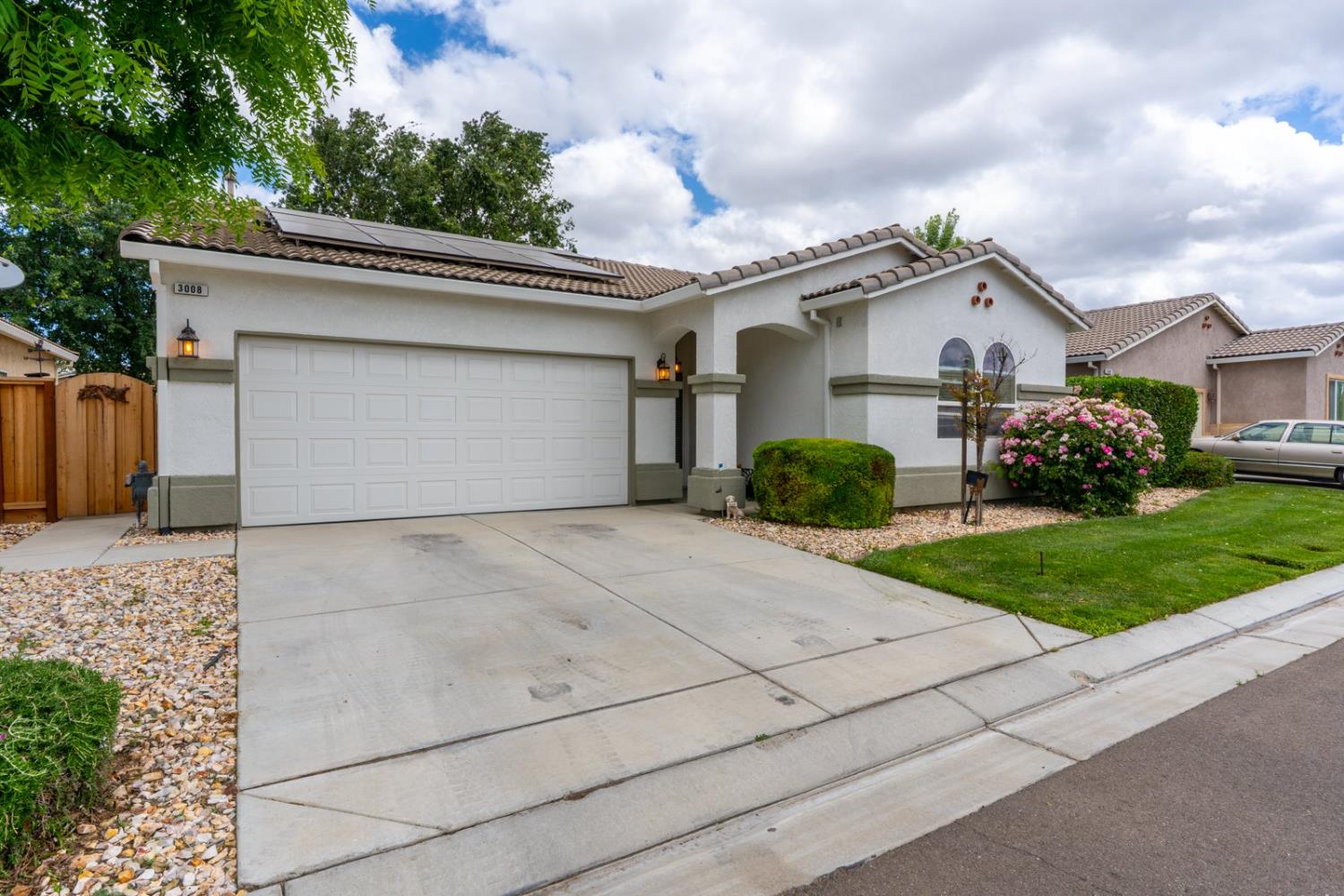 3008 La Vina Circle
