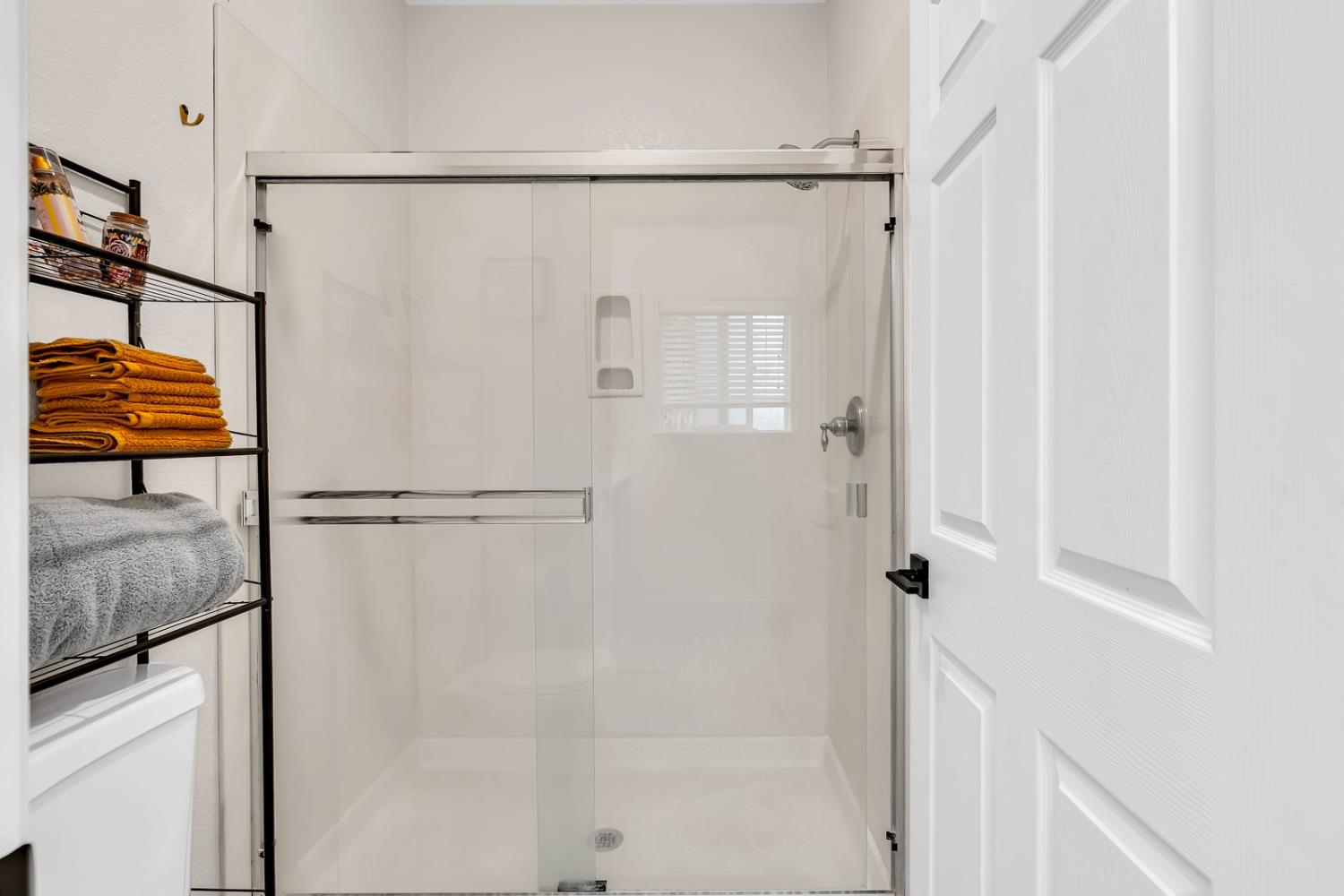 3008 La Vina Circle