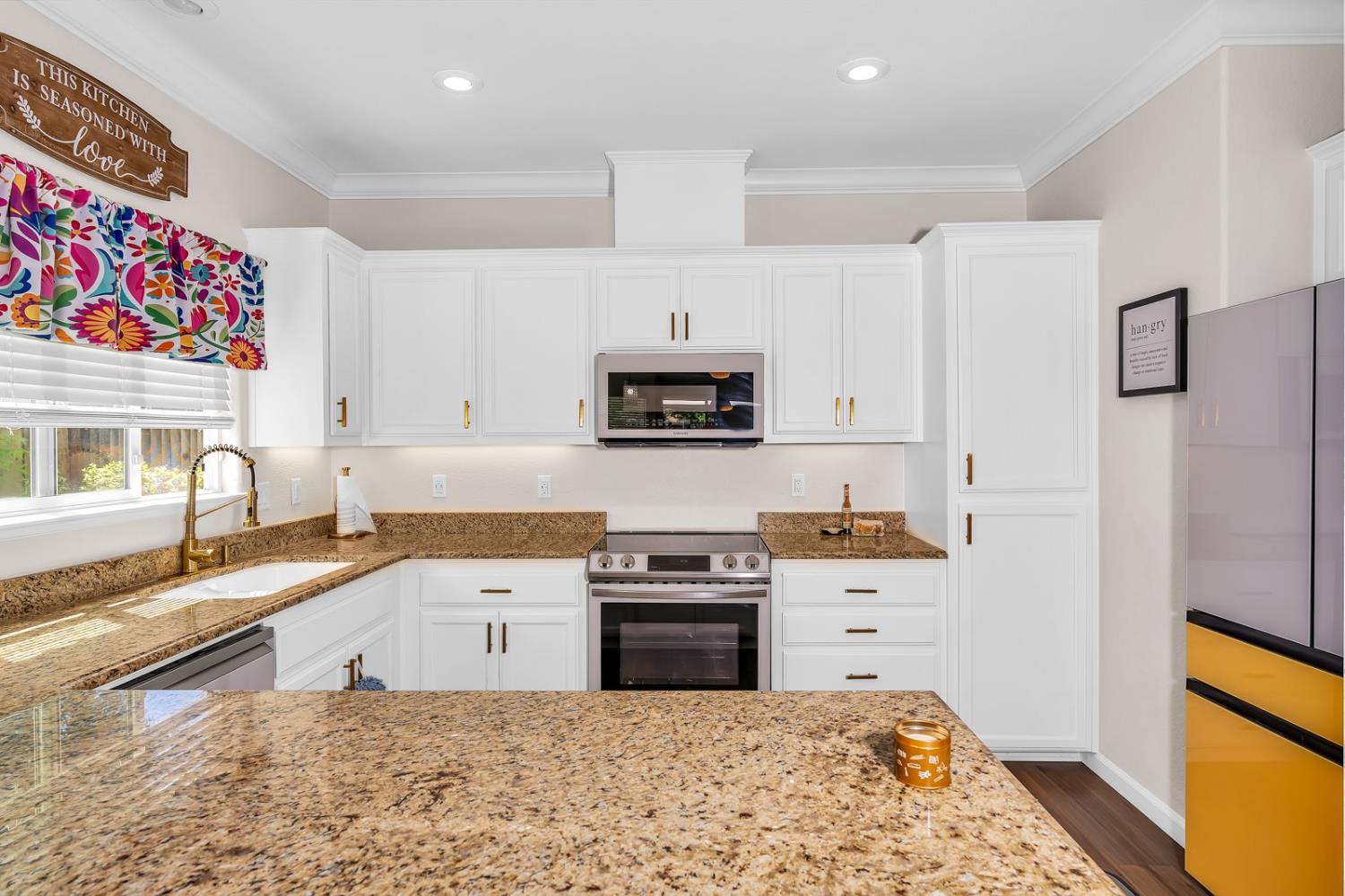 3008 La Vina Circle