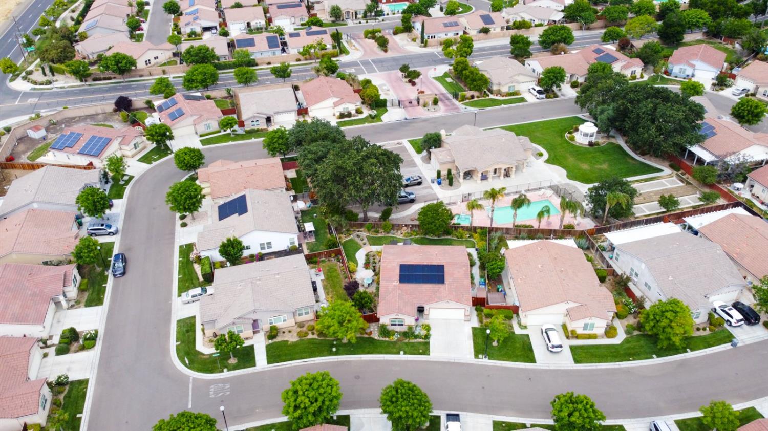 3008 La Vina Circle