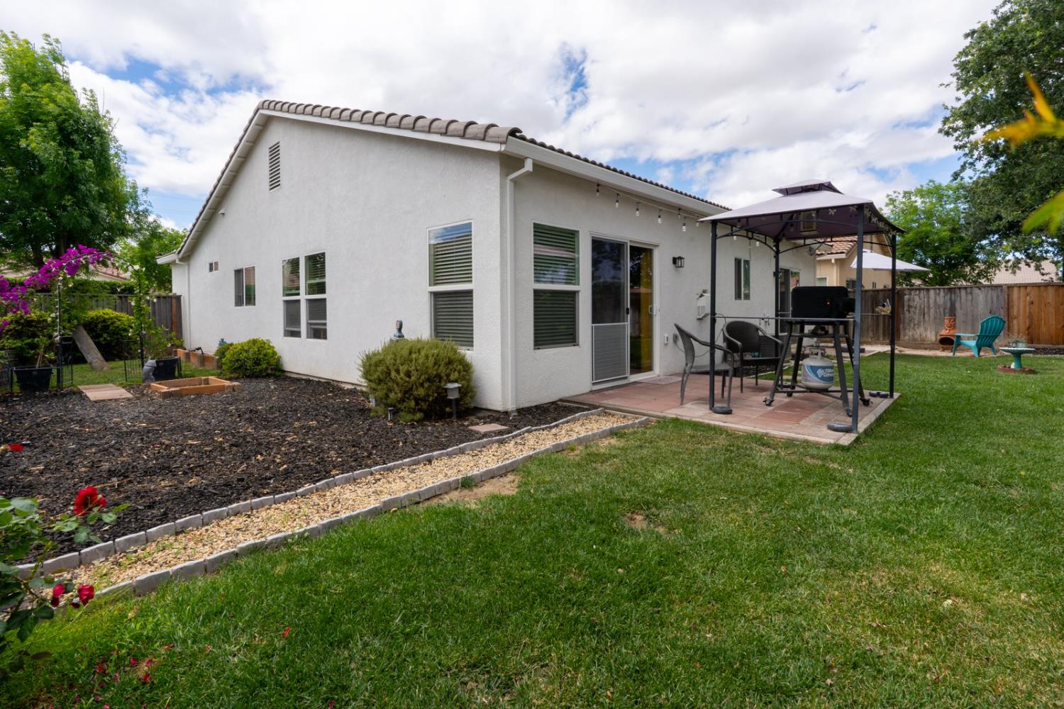 3008 La Vina Circle