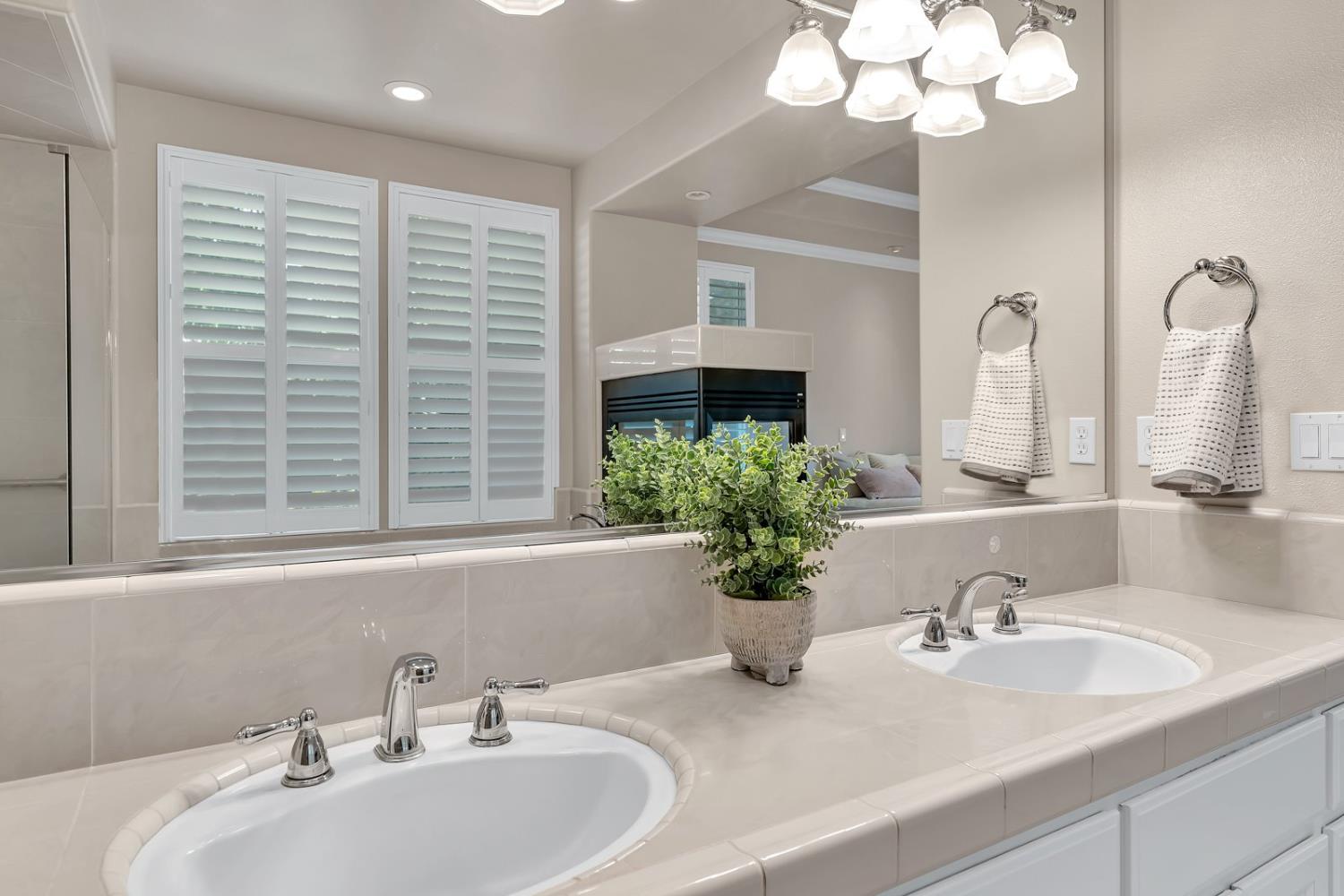 3384 Locksley Court