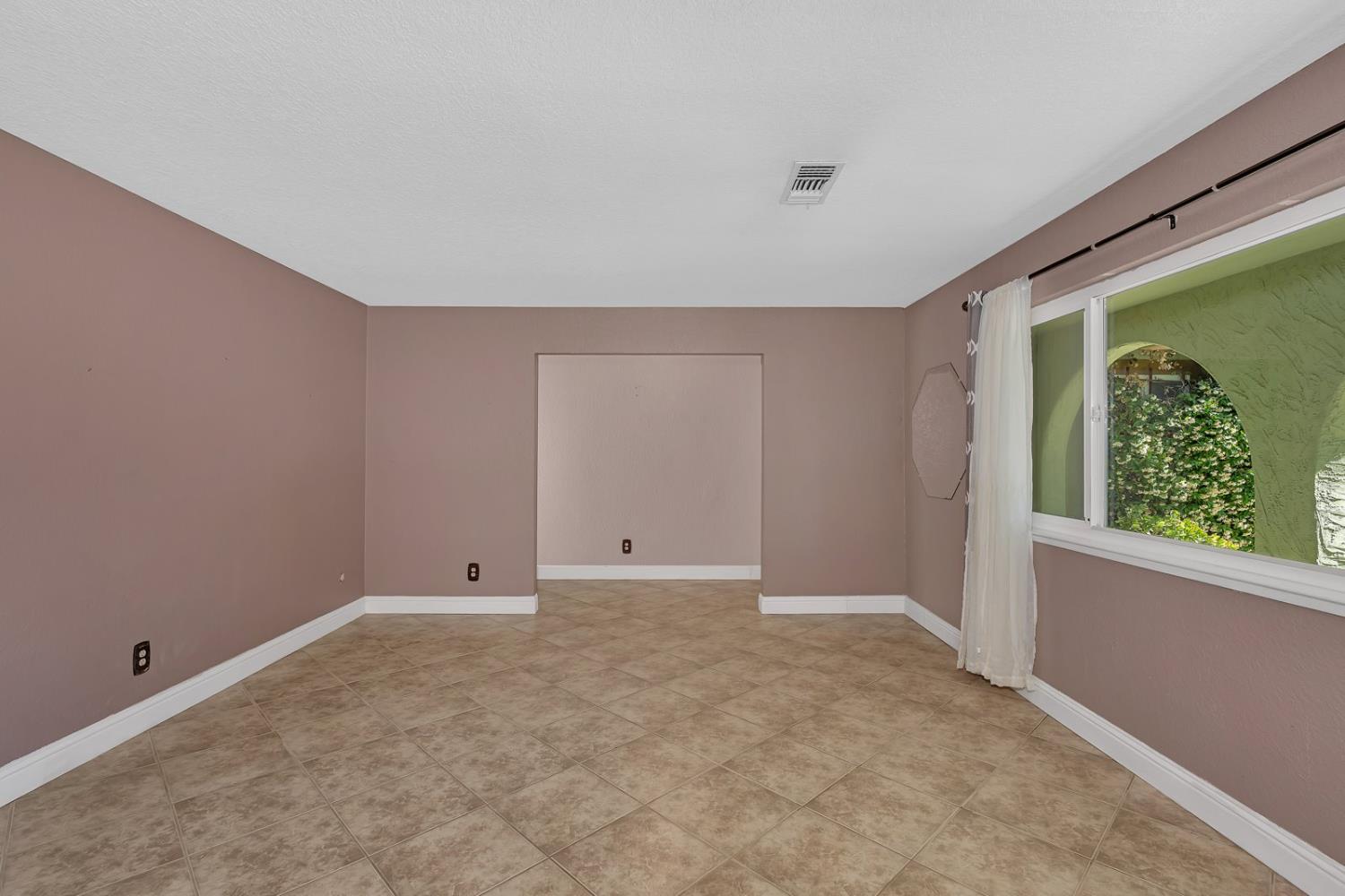373 Foxmeadow Way