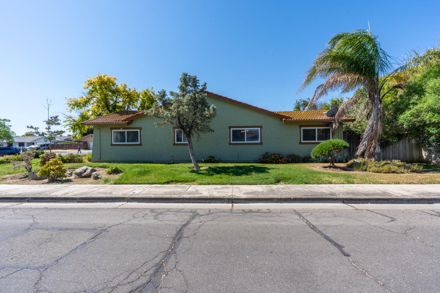 373 Foxmeadow Way