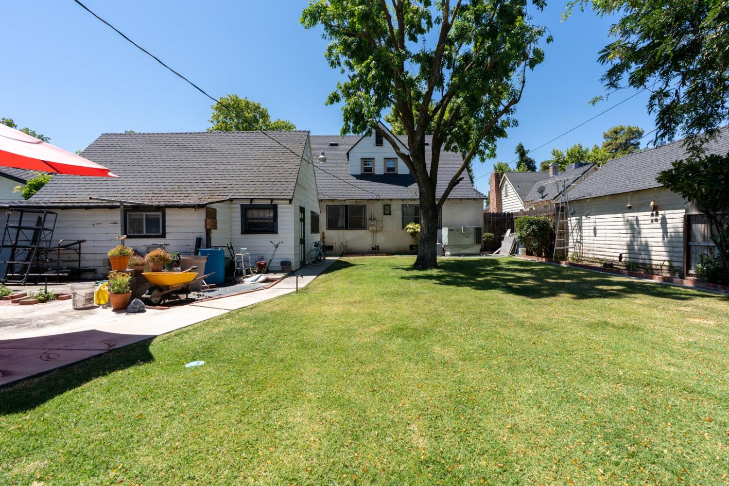 642 Adams Avenue