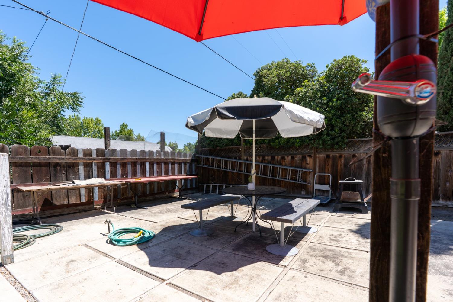 642 Adams Avenue