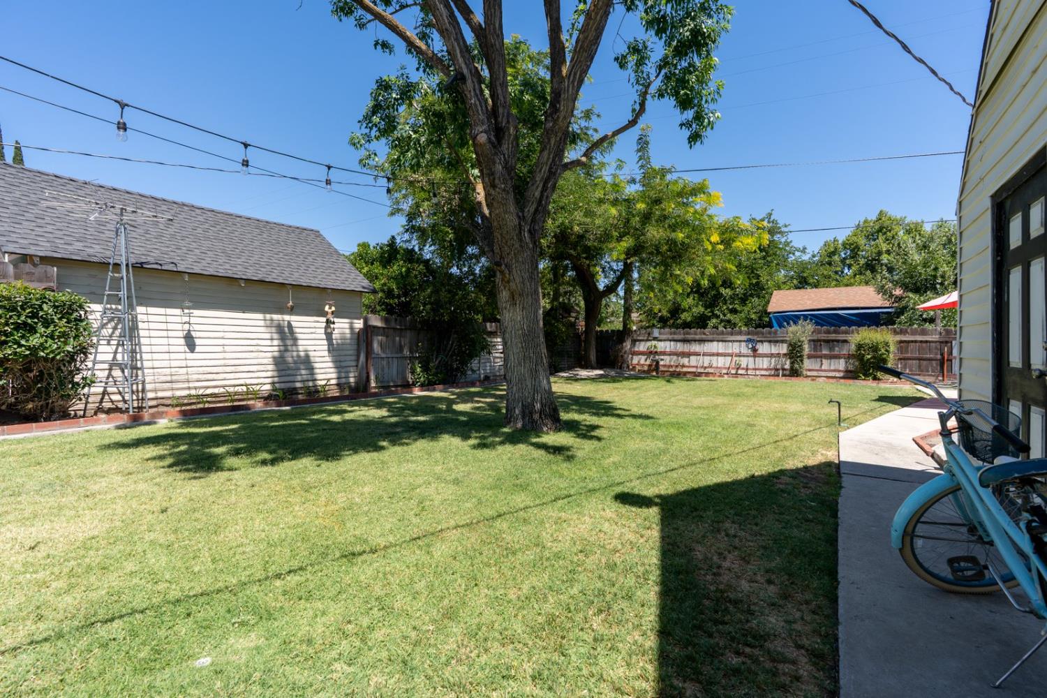 642 Adams Avenue