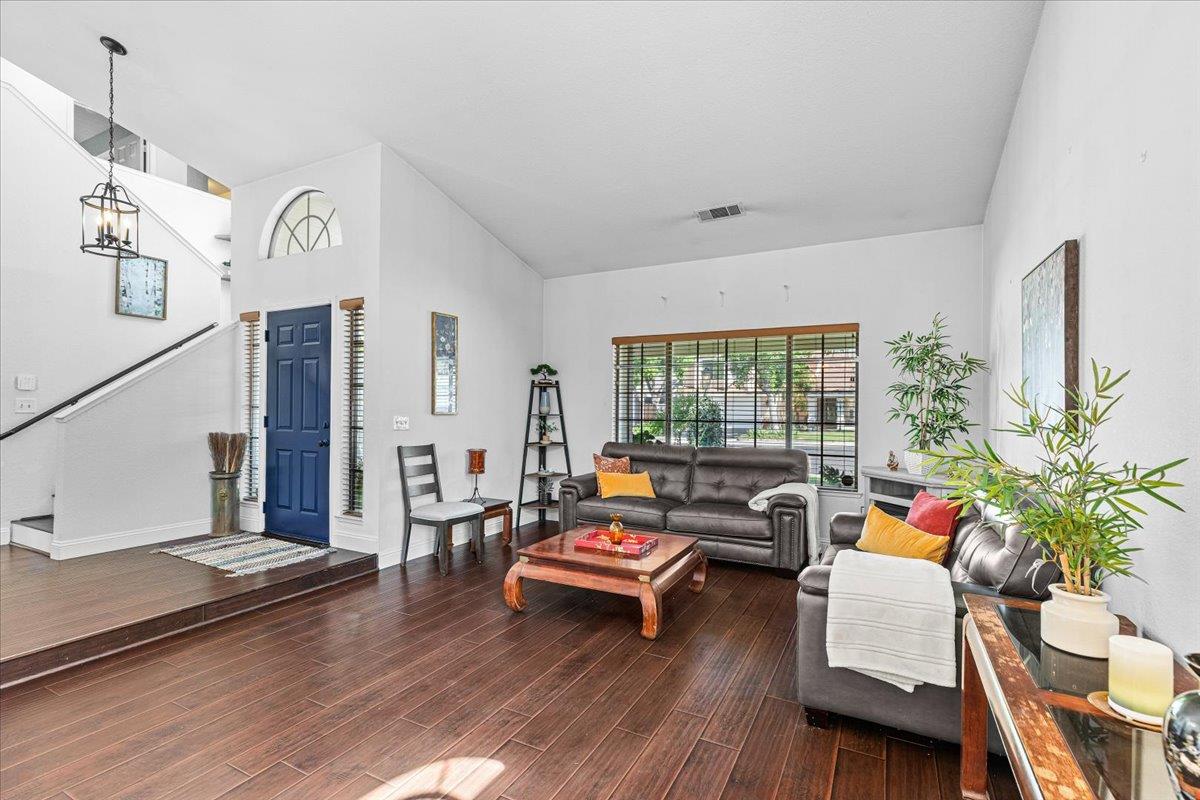 2408 Van Pelt Place