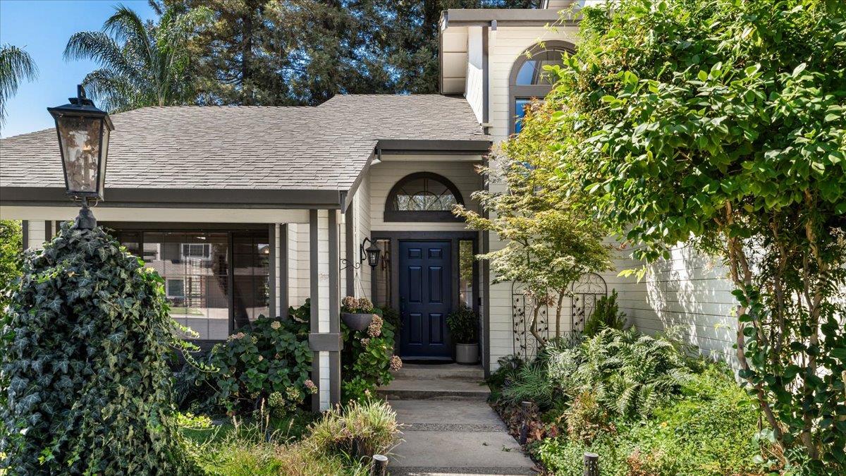 2408 Van Pelt Place